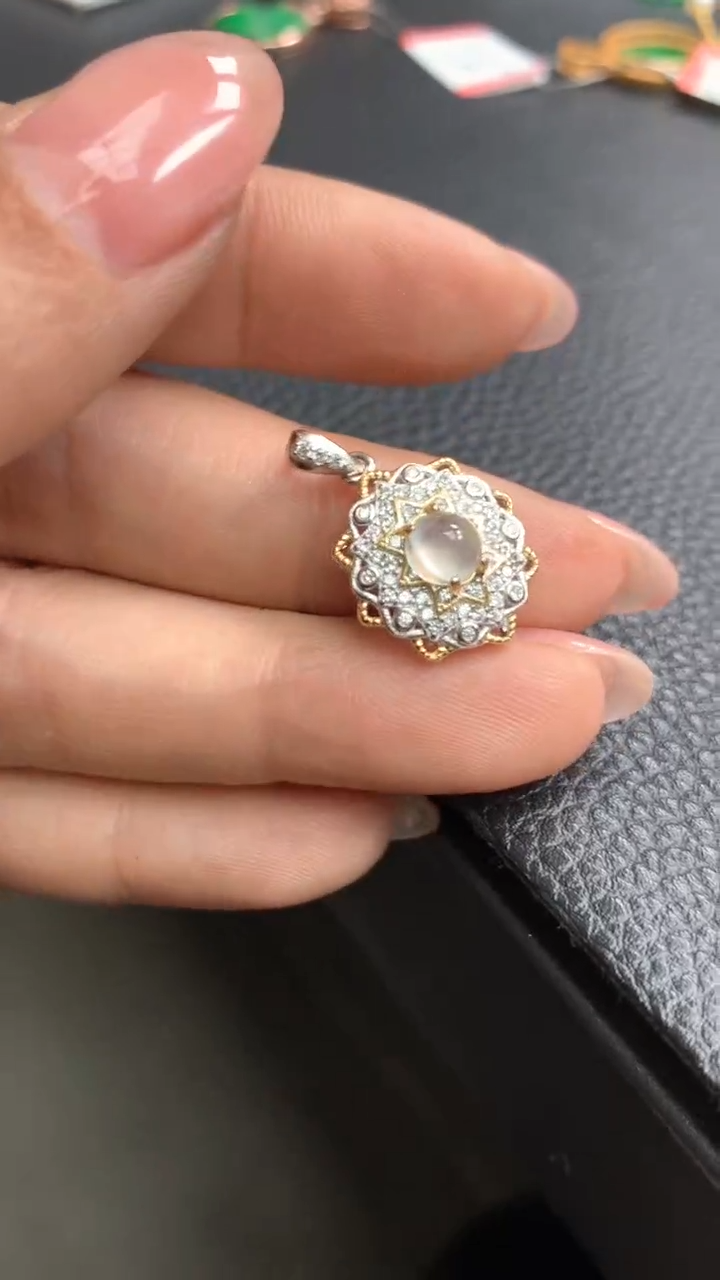 【闪购商品】翡翠颈饰未镶嵌吊坠