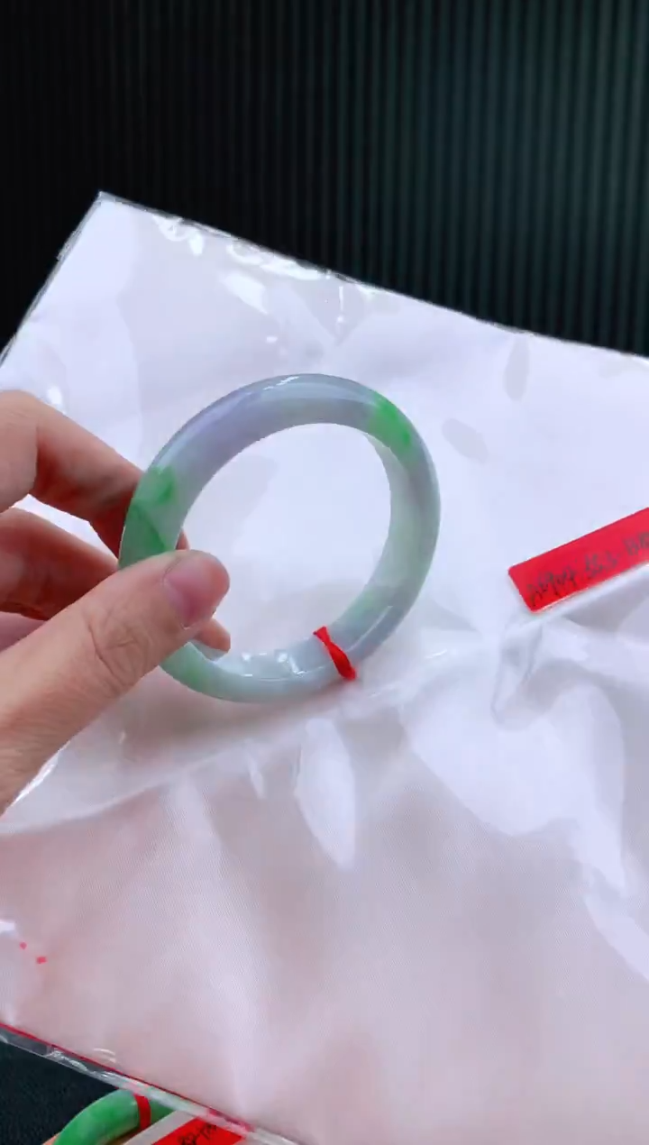 未镶嵌手镯翡翠55