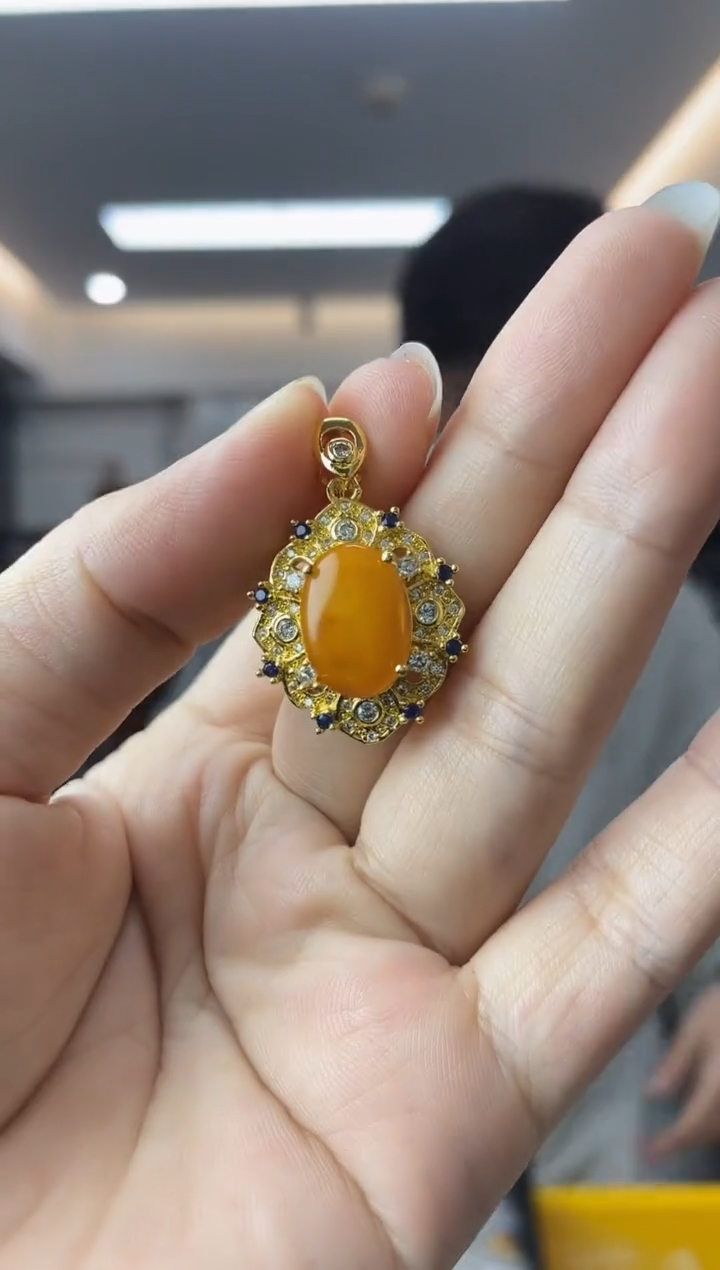 【闪购商品】蜜蜡裸石未镶嵌多样性一件发货