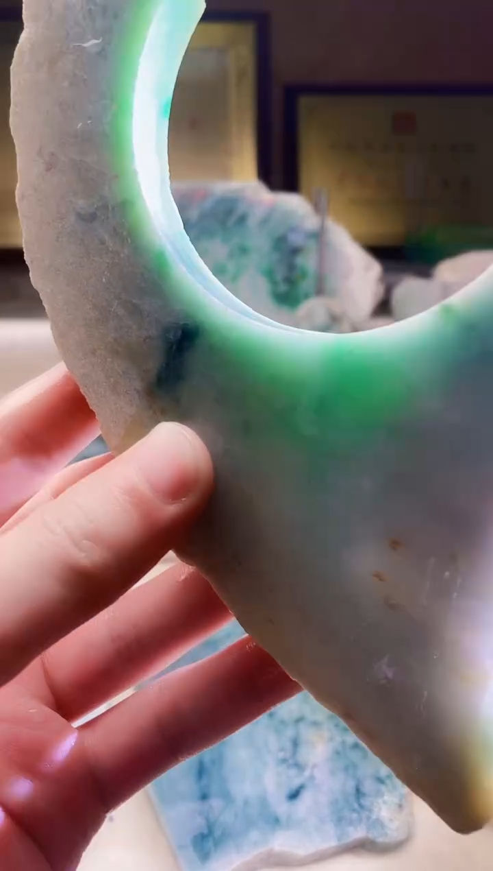 翡翠挂件未镶嵌A货张麦4257