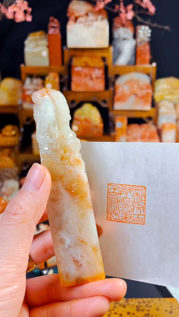 【闪购商品】老挝石印石手工篆刻《龙文百斛鼎笔力可独扛》