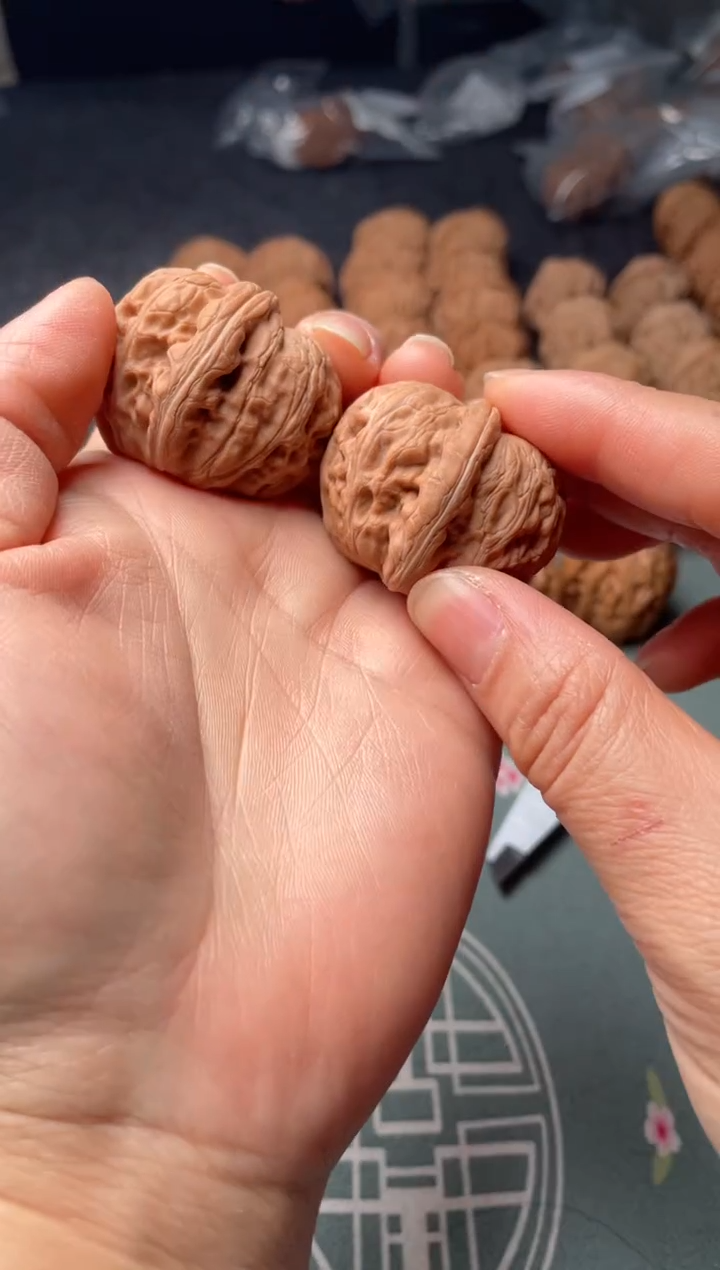 把件文玩核桃w113 元宝 37尺 小水尖