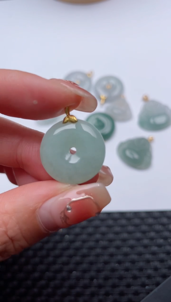 【闪购商品】翡翠颈饰18K金镶嵌天然缅甸翡翠