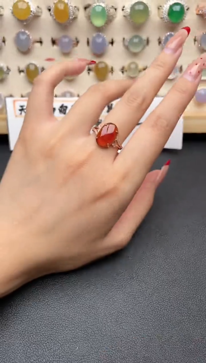 【闪购商品】翡翠戒指银S925镶嵌一物一证一礼盒