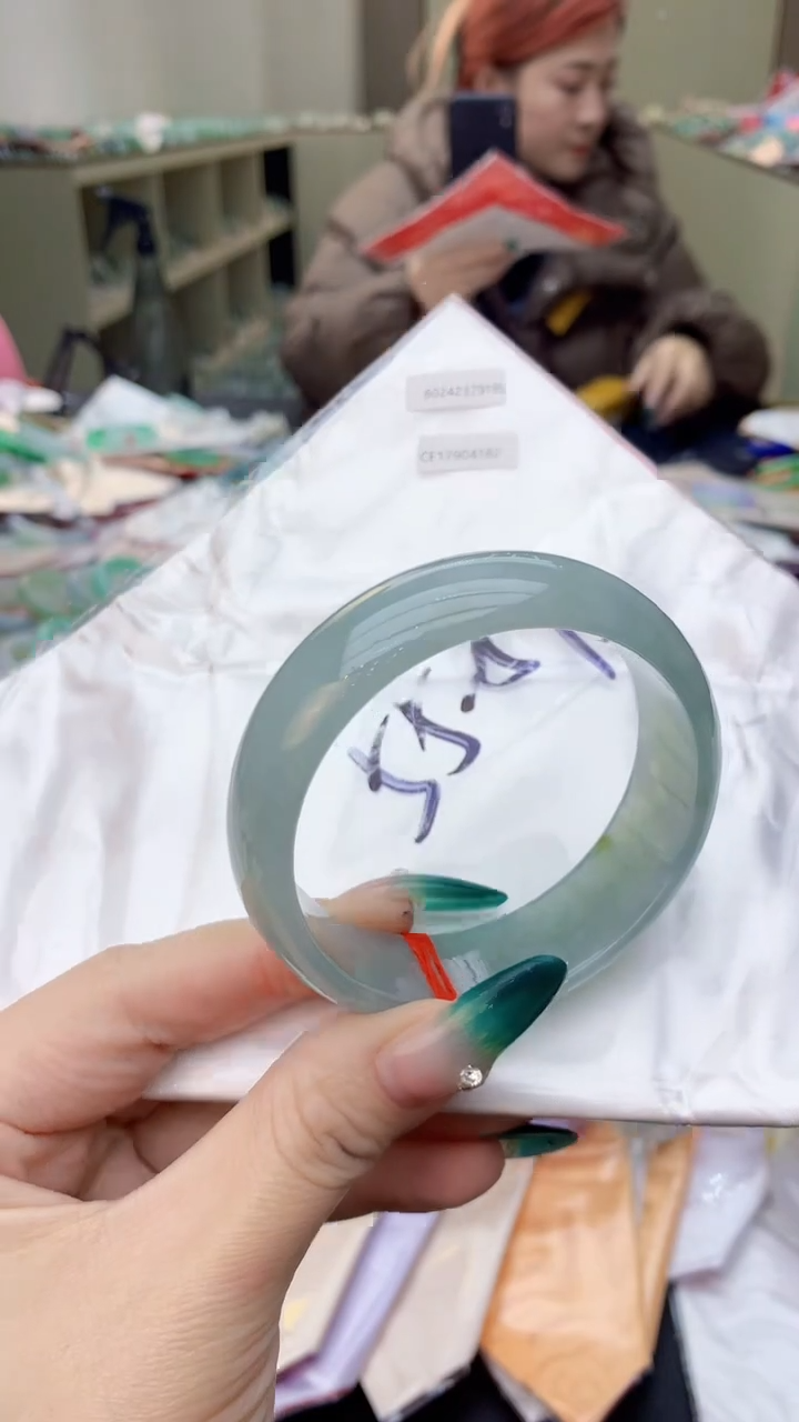 【闪购商品】翡翠手镯未镶嵌1051747905