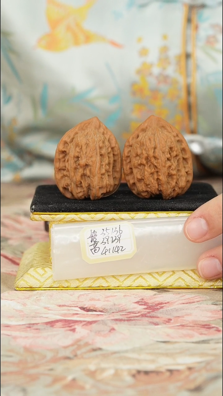 【闪购商品】文玩核桃把件赤龙鸡心