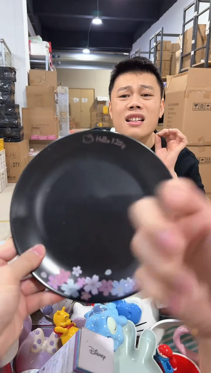 瓷片黑色kt猫樱花餐盘