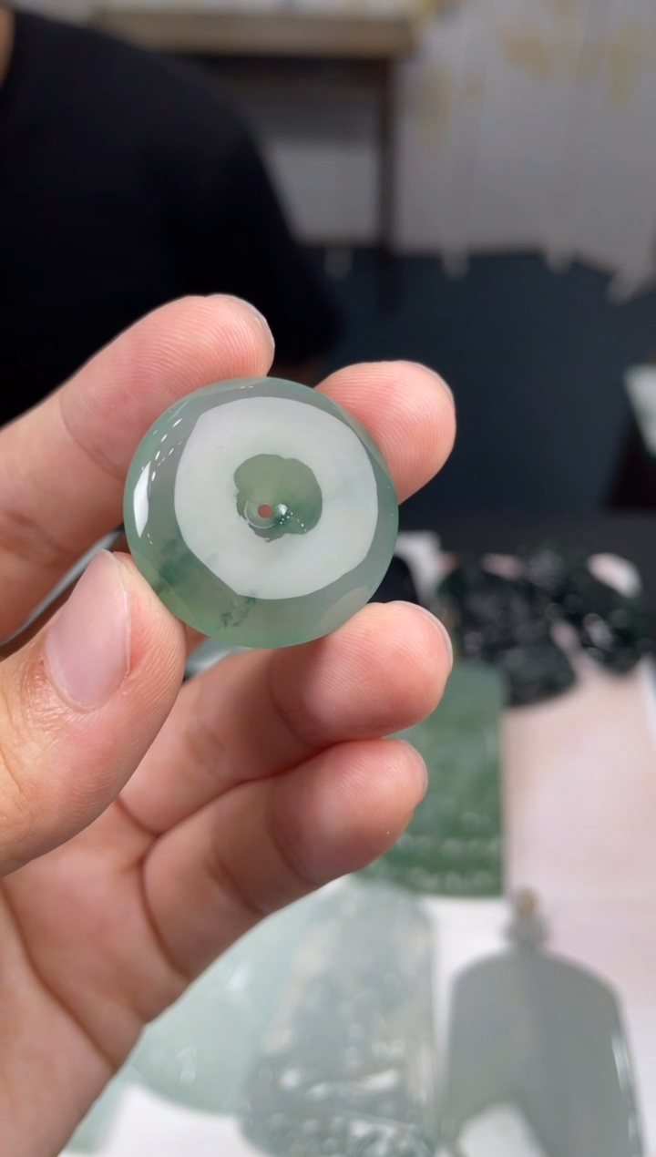 定制翡翠未镶嵌06-05HDJT0161036