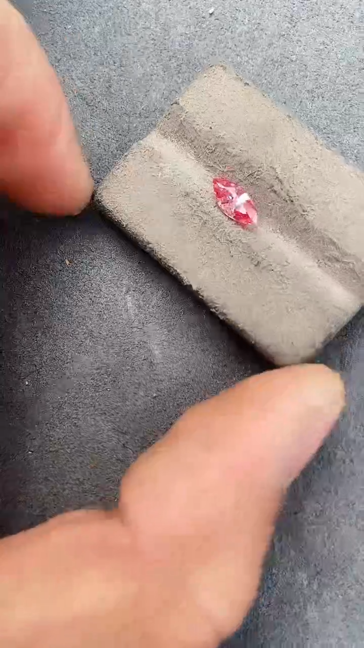 【闪购商品】尖晶石裸石未镶嵌0.93