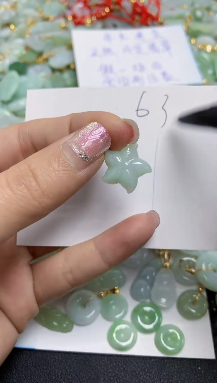 【闪购商品】翡翠颈饰合金天然翡翠A货