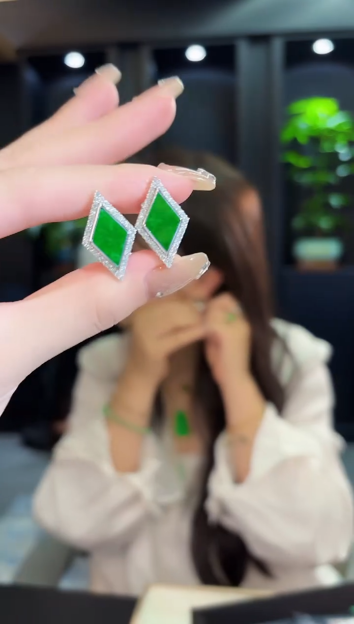 翡翠未镶嵌耳饰862缅料A货/多样性发货/一件