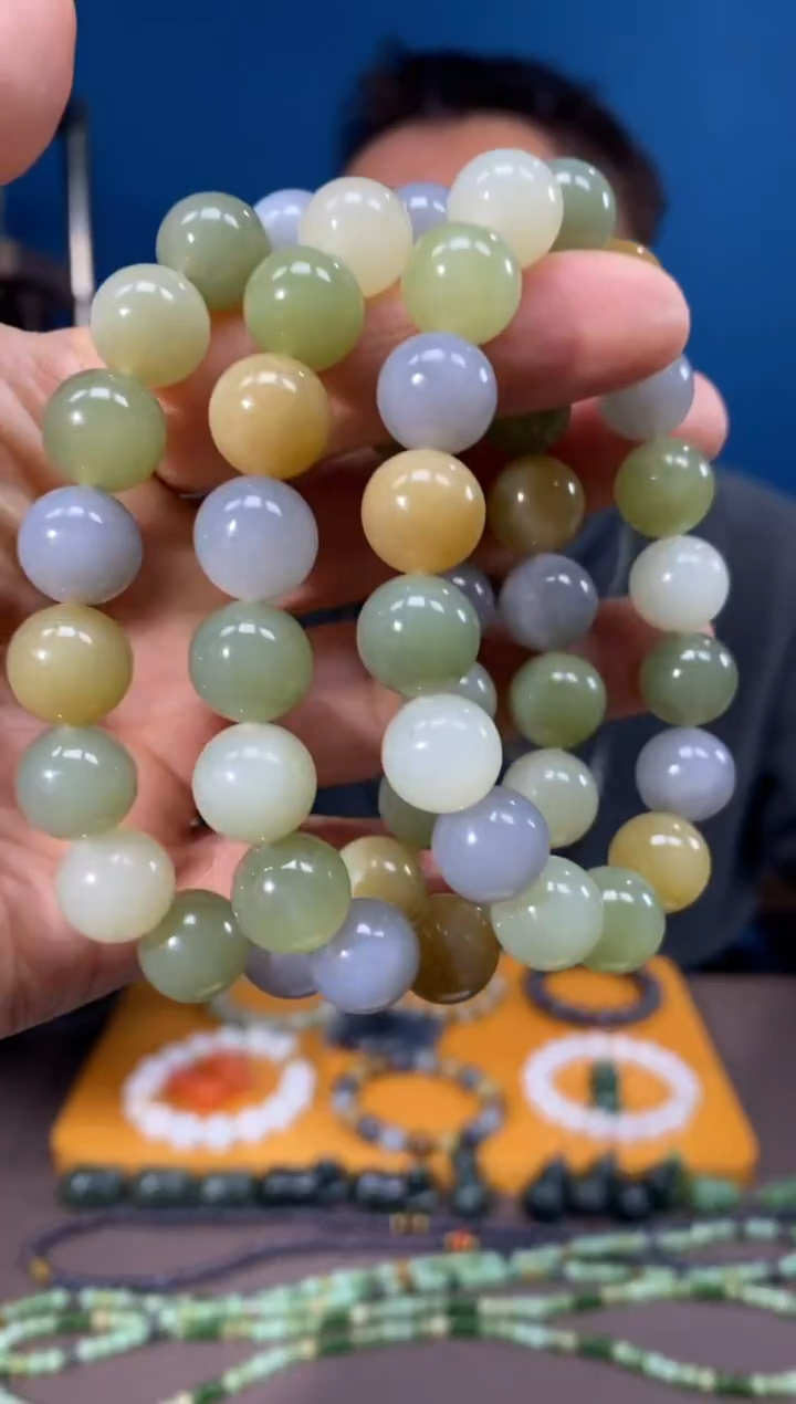 未镶嵌手链和田玉颜色多样性发货拍一发一