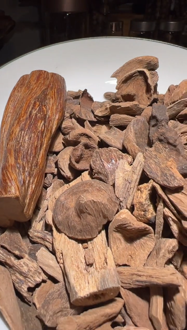 沉香碎屑沉香达拉干12.7克