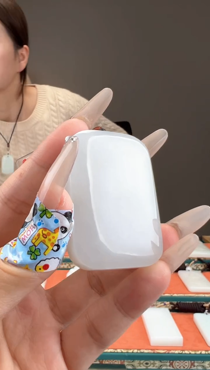 【闪购商品】和田玉颈饰未镶嵌1