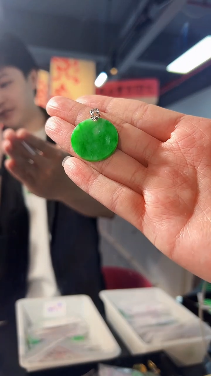 【闪购商品】翡翠颈饰18K金镶嵌缅料A货/支持复检/一件