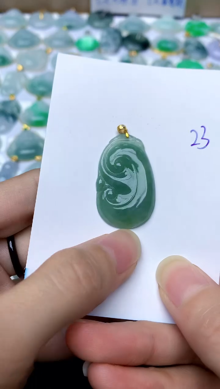 【闪购商品】翡翠颈饰18K金镶嵌23天然A货翡翠