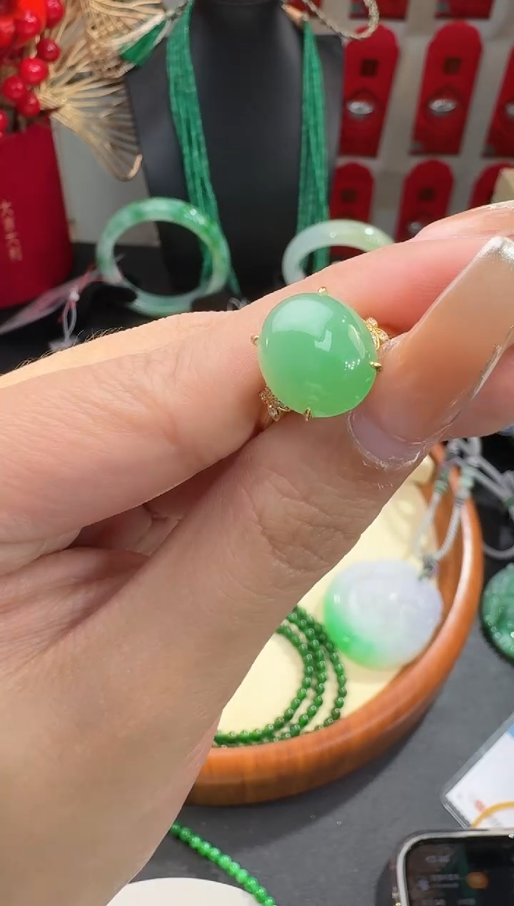 【闪购商品】翡翠戒指18K金镶嵌戒指