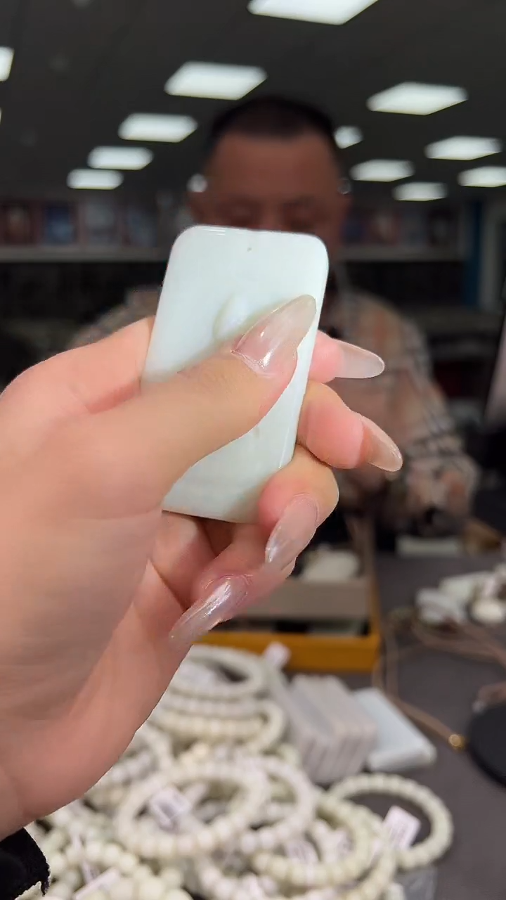 颈饰未镶嵌和田玉25