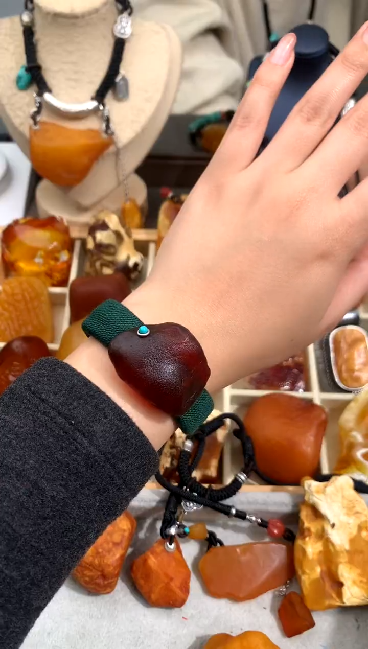 【闪购商品】蜜蜡裸石未镶嵌似玉