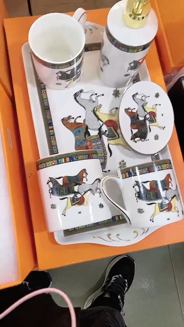 瓷片锅碗瓢盆一件不留@@1