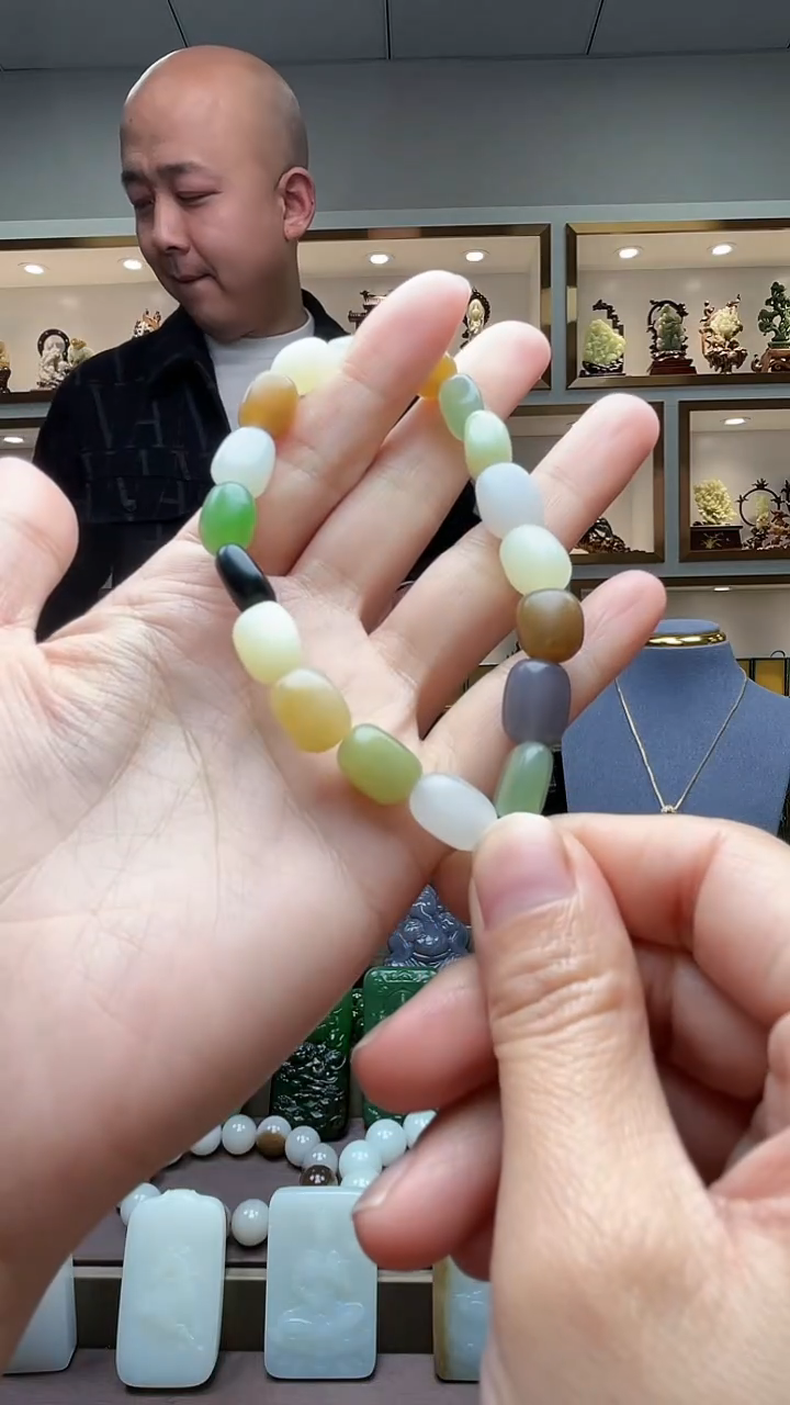 【闪购商品】和田玉颈饰未镶嵌苏