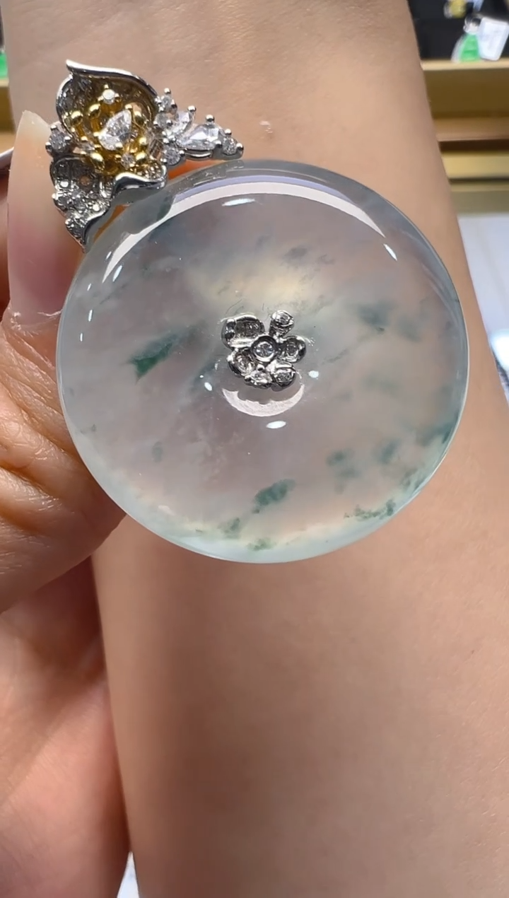 【闪购商品】翡翠吊坠(不含链)18K金镶嵌多样性团购发一件