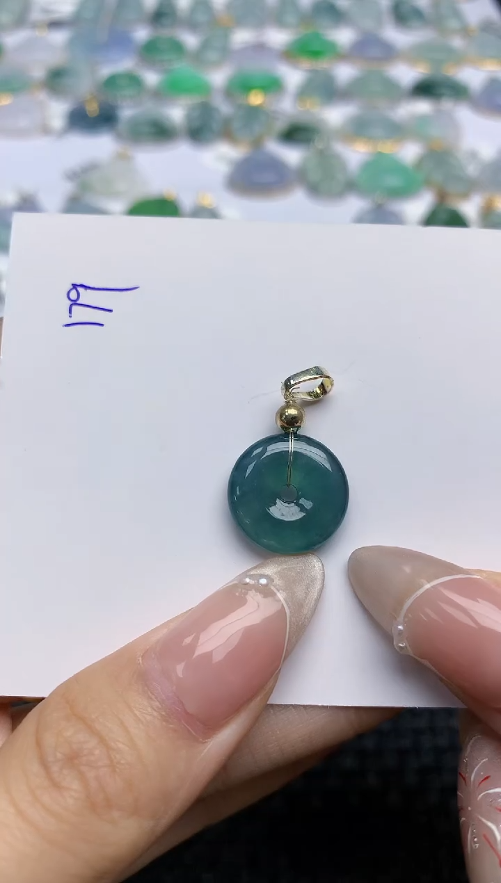 【闪购商品】翡翠颈饰未镶嵌天然翡翠A货