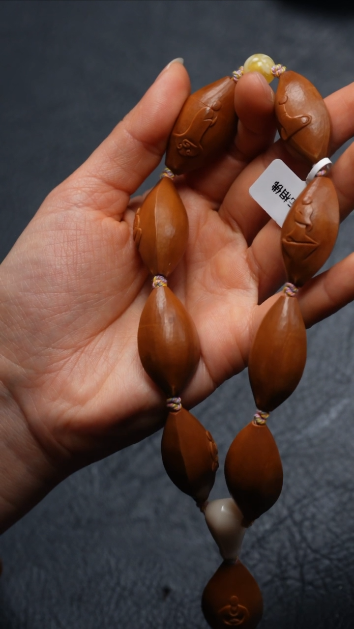 【闪购商品】橄榄核吊坠橄榄核