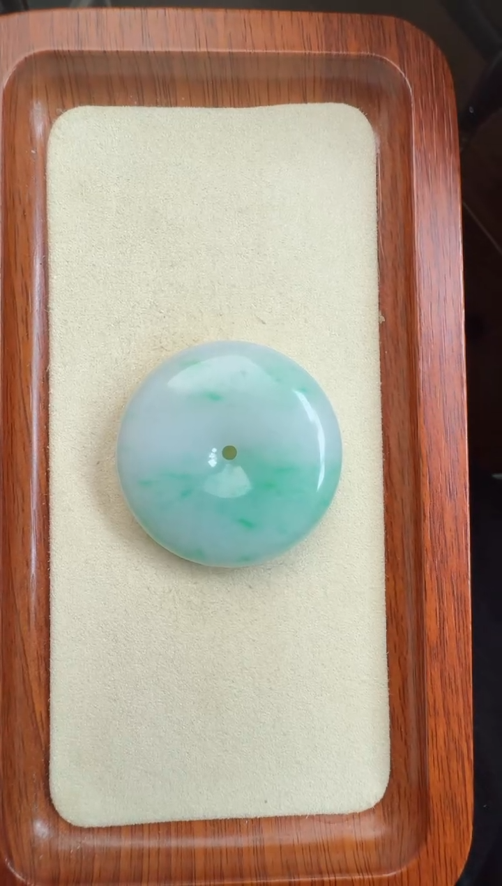 【闪购商品】翡翠吊坠(不含链)未镶嵌大导演  孤品