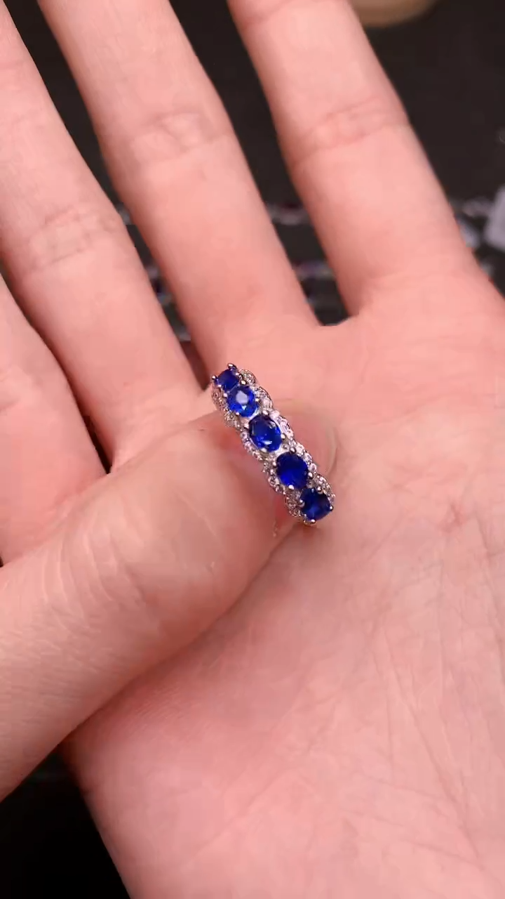 【闪购商品】蓝宝石戒指银S925镶嵌........