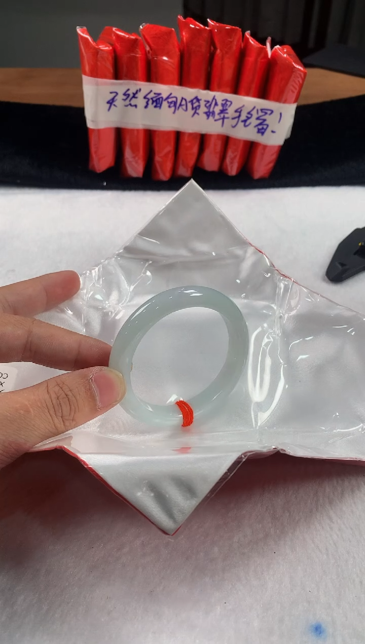 未镶嵌定制翡翠5079毛货不退不换 53-54圈