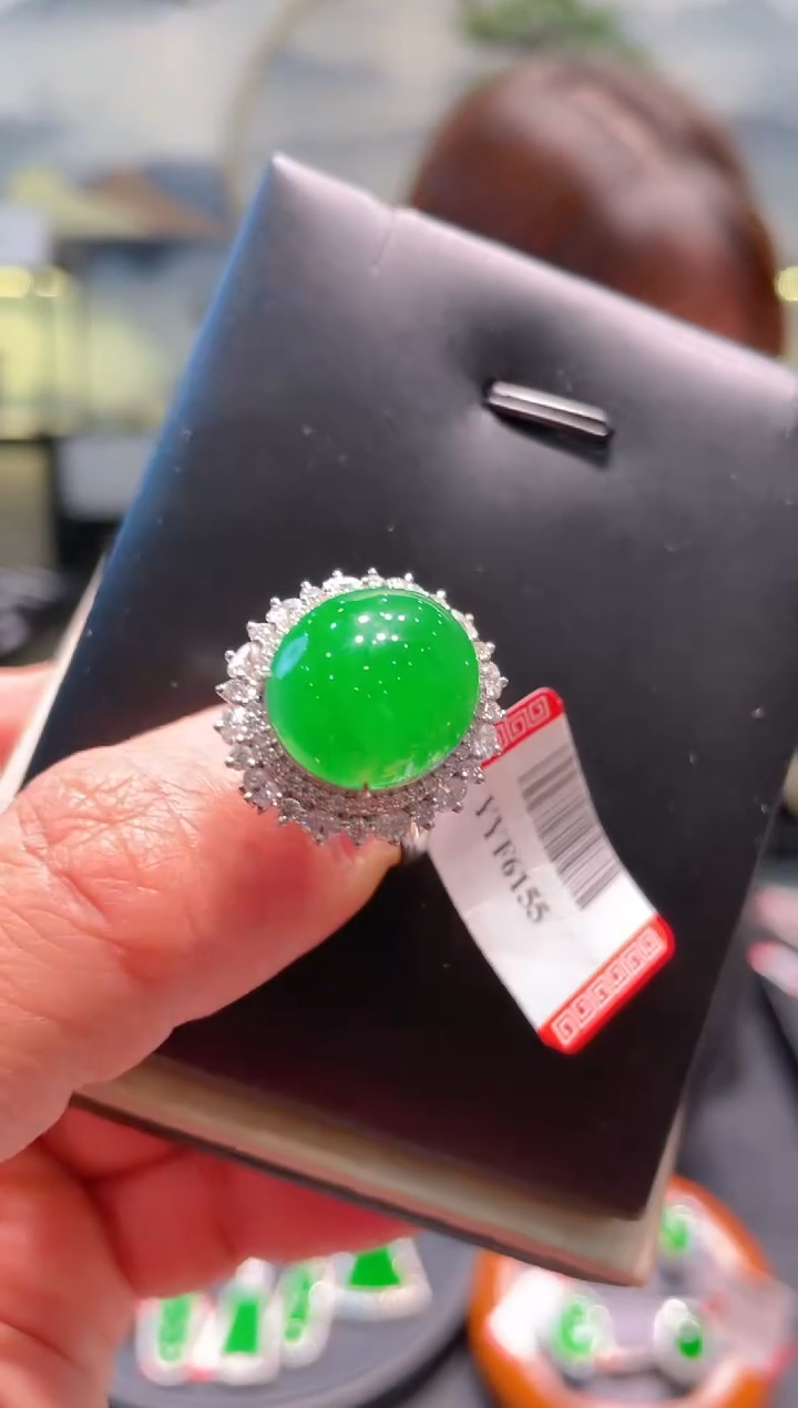 【闪购商品】翡翠颈饰18K金镶嵌A80两用