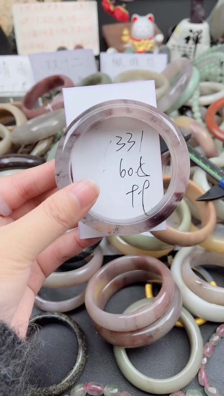 未镶嵌手镯石英质玉331