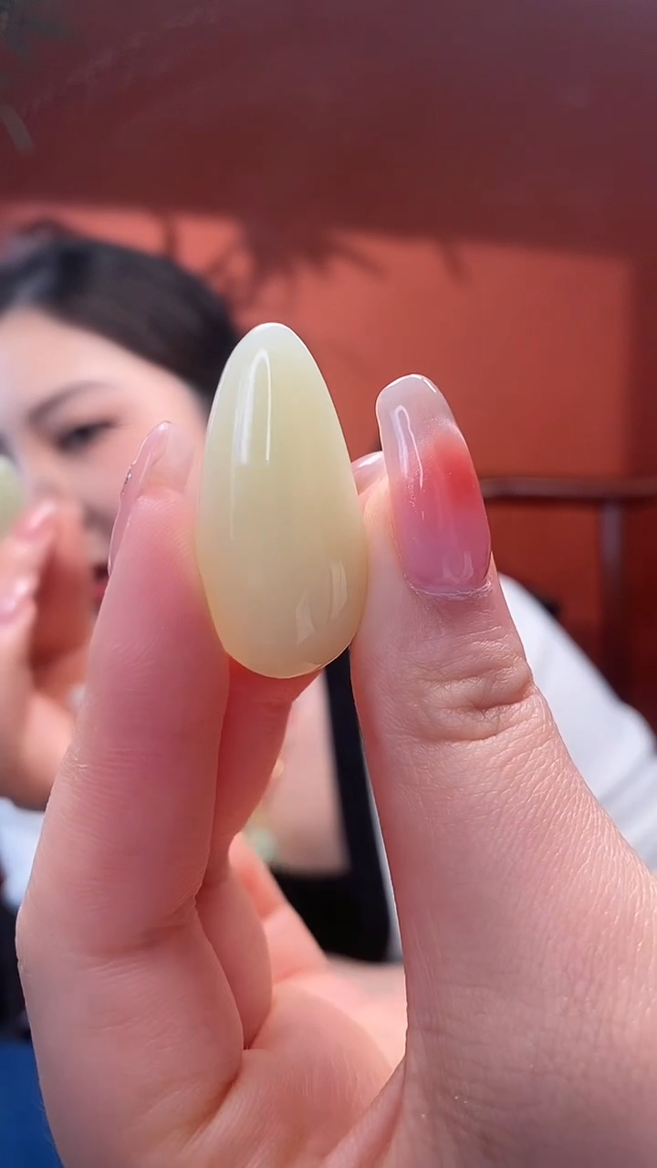 【闪购商品】和田玉挂件未镶嵌水滴吊坠