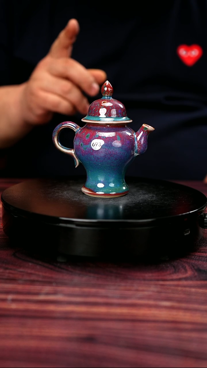 693#盼龙窑一级品原矿钧瓷将军壶