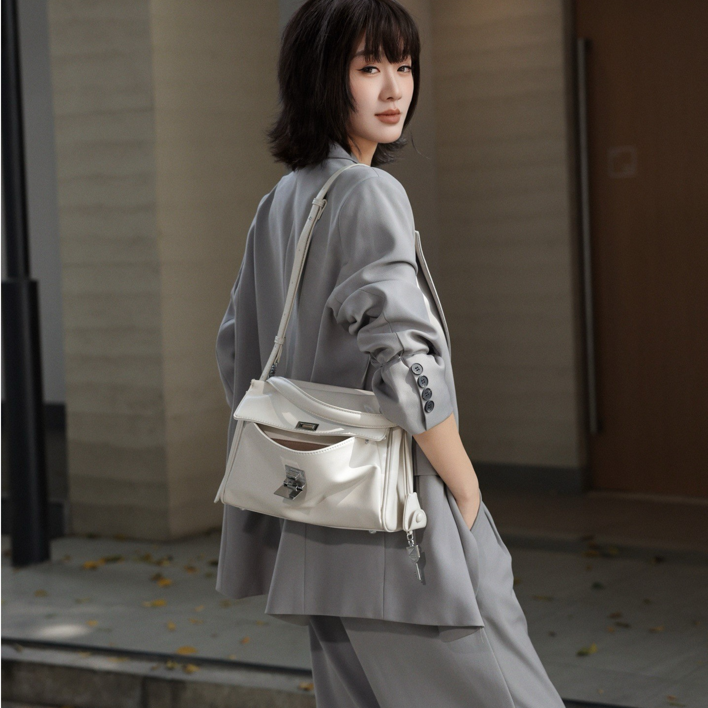 2025春夏新款腋下潮流复古手提单肩斜跨包时尚包 Z751-Z800