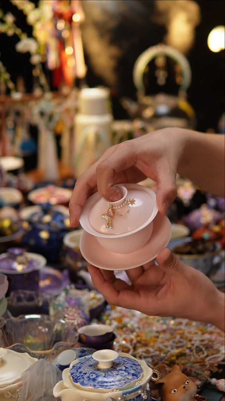 【闪购商品】摆件粉色冰种瓷三才盖碗+提溜