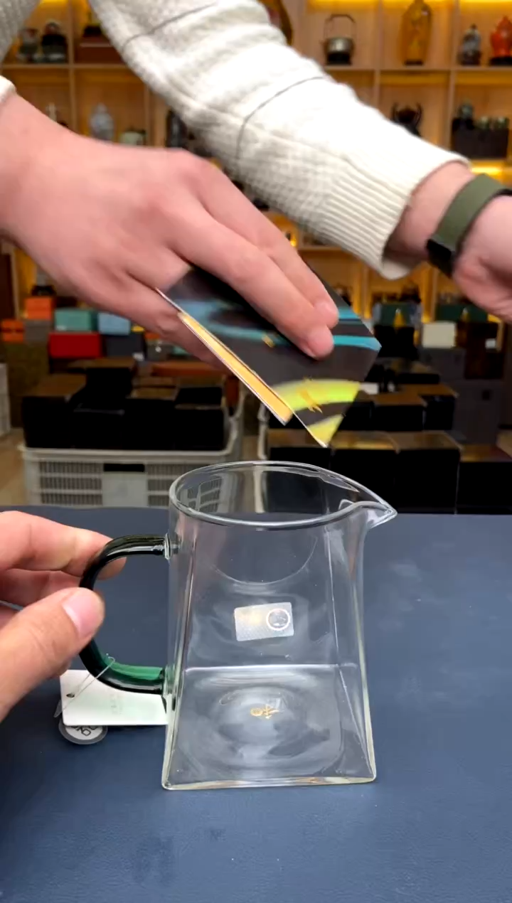 【闪购商品】撤柜高货，价格随便开@@G060