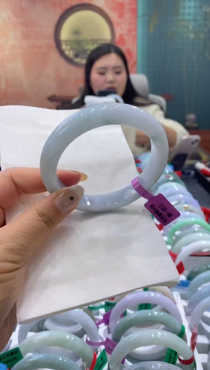 未镶嵌手镯翡翠多人000011979