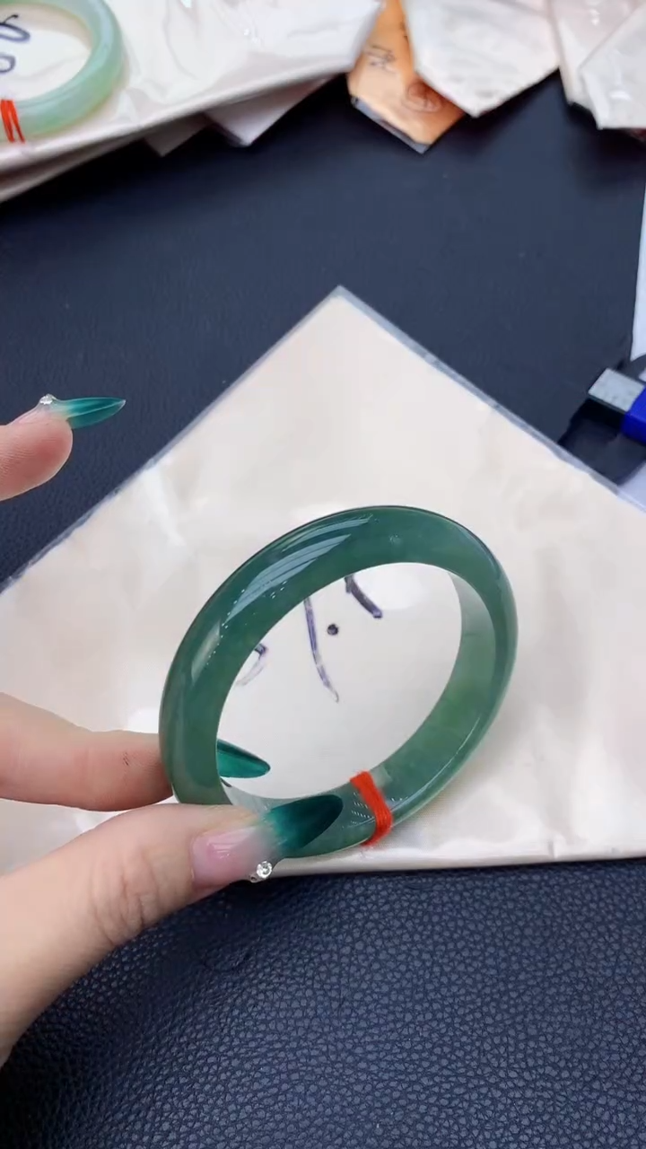 【闪购商品】翡翠手镯未镶嵌0883975745