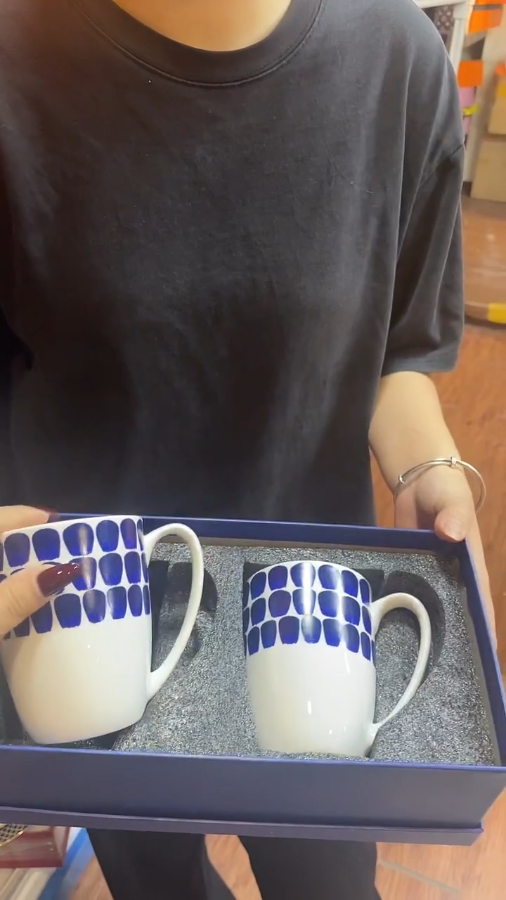 杯鸿辉家品牌瓷器，京东包邮！