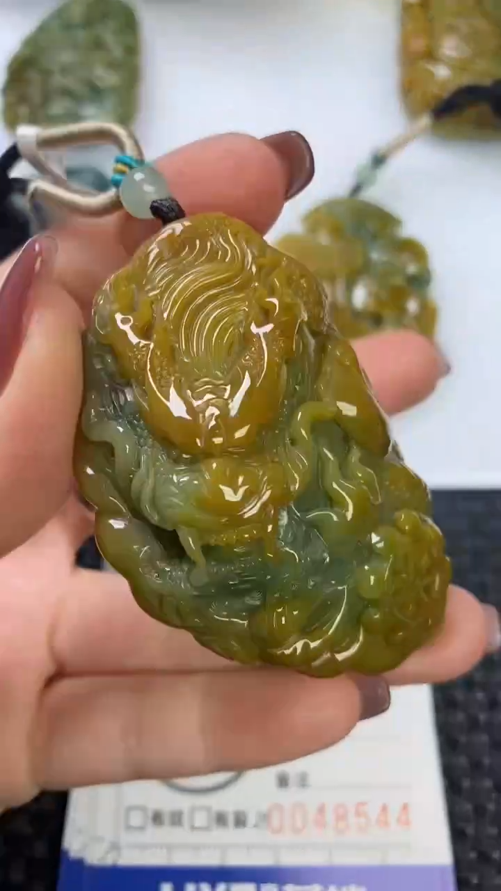 【闪购商品】翡翠颈饰未镶嵌1111111111111111