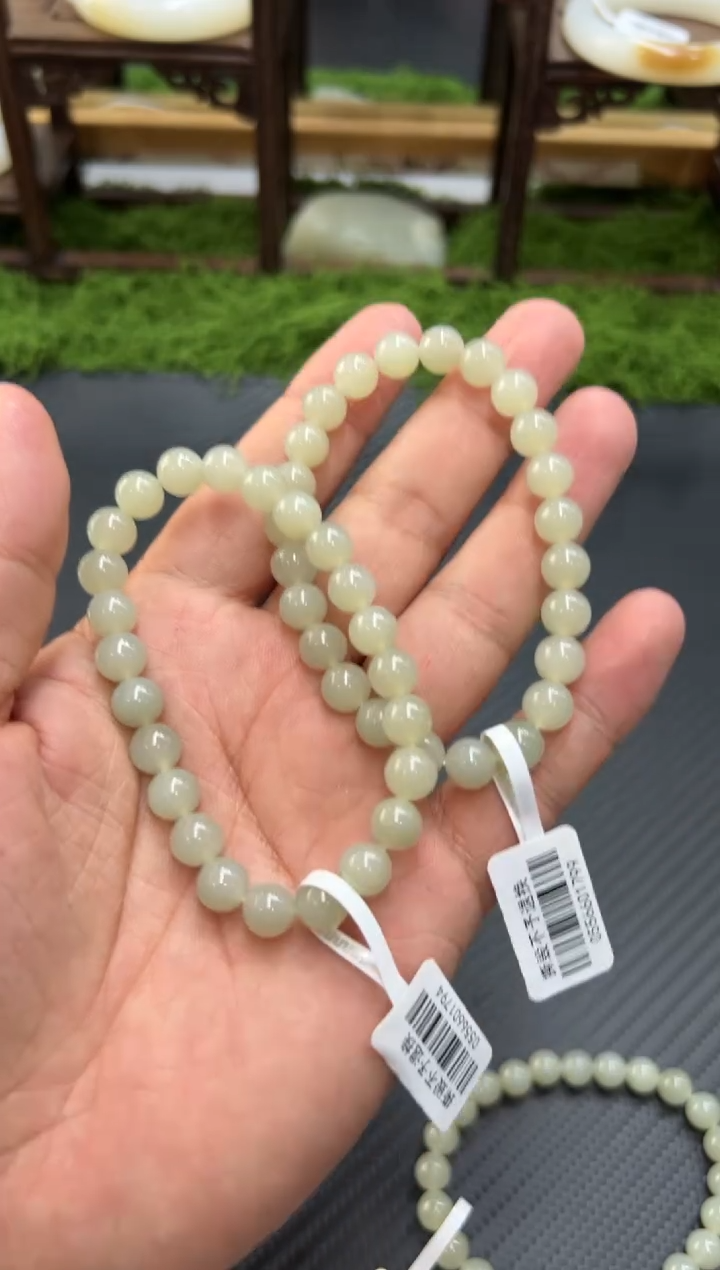 未镶嵌手串和田玉且末微色差近矿卡8多样性发货拍一发一