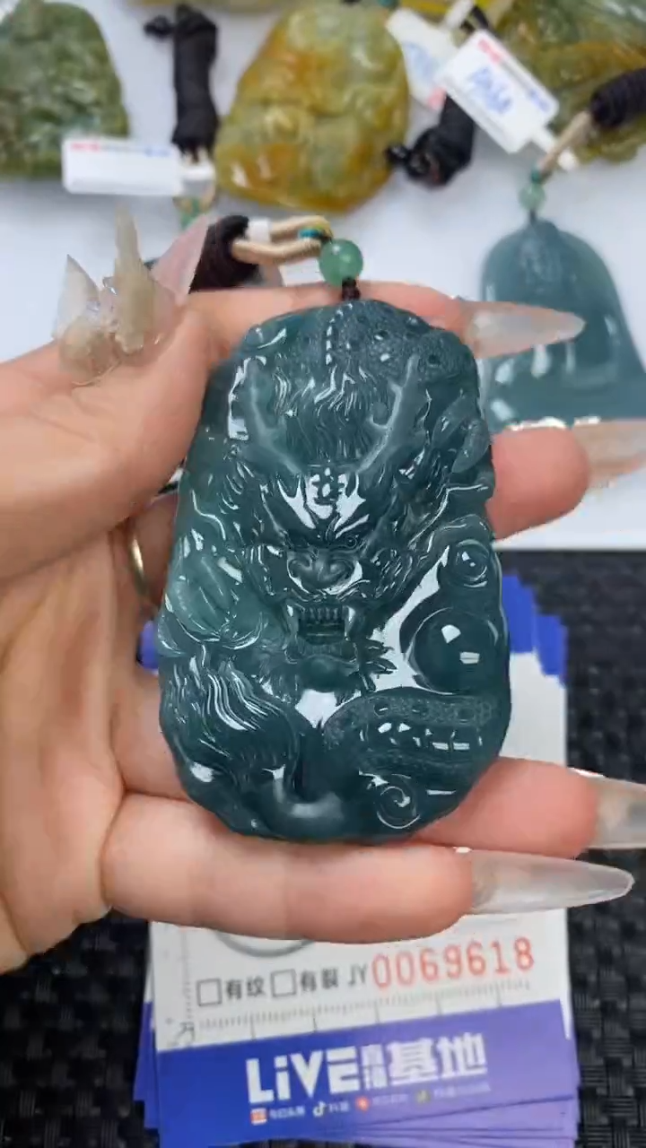 【闪购商品】翡翠颈饰未镶嵌1111111111111111