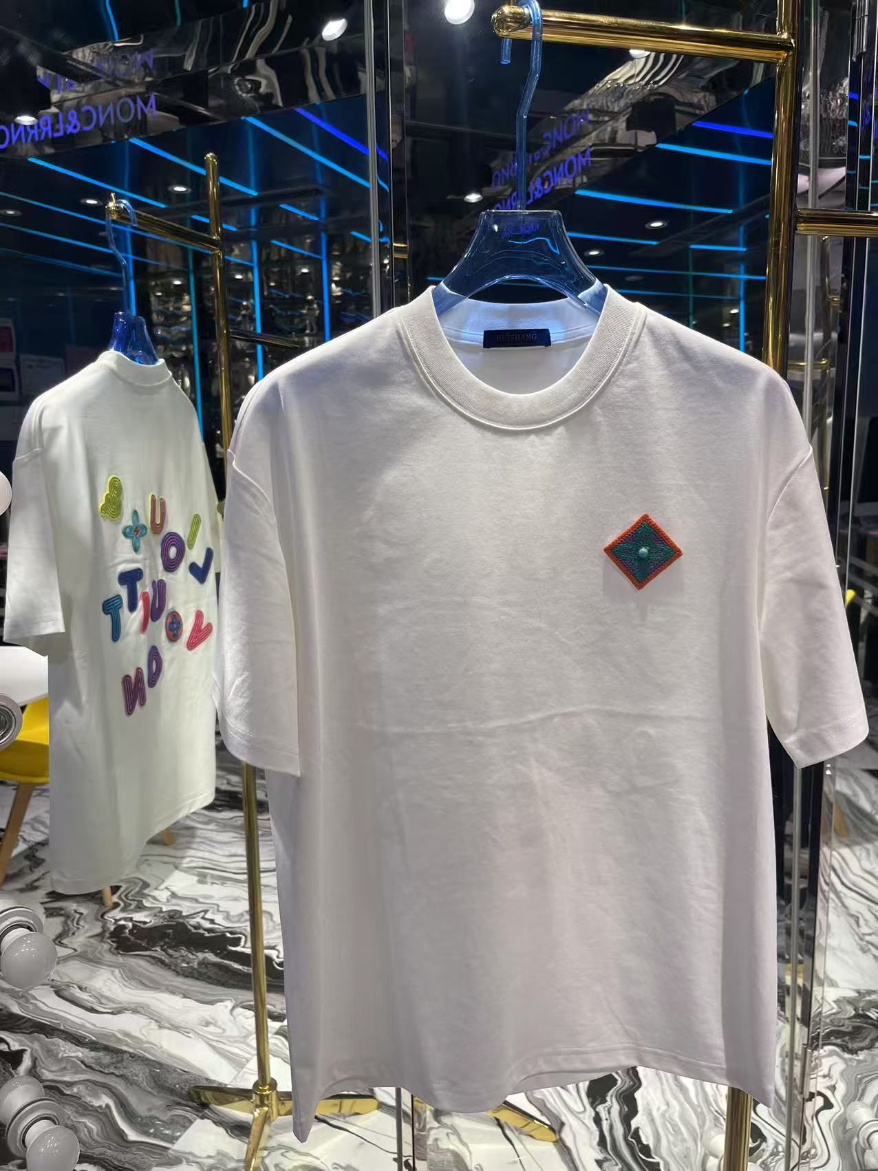 【本荷服饰】-4号链接-潮流时尚百搭短袖-S256104