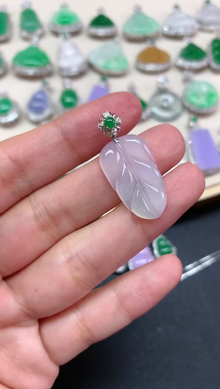 【闪购商品】翡翠吊坠(不含链)18K金镶嵌W47|1980