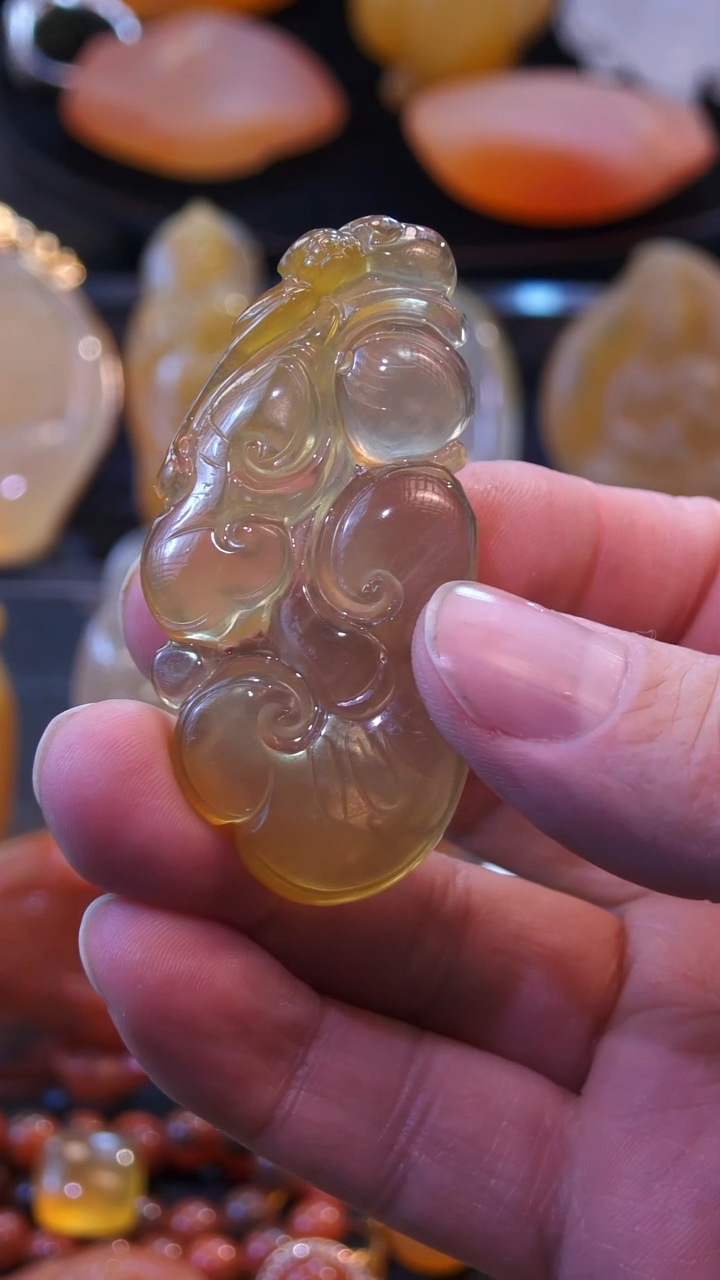 未镶嵌石英岩玉手饰9****3吊坠