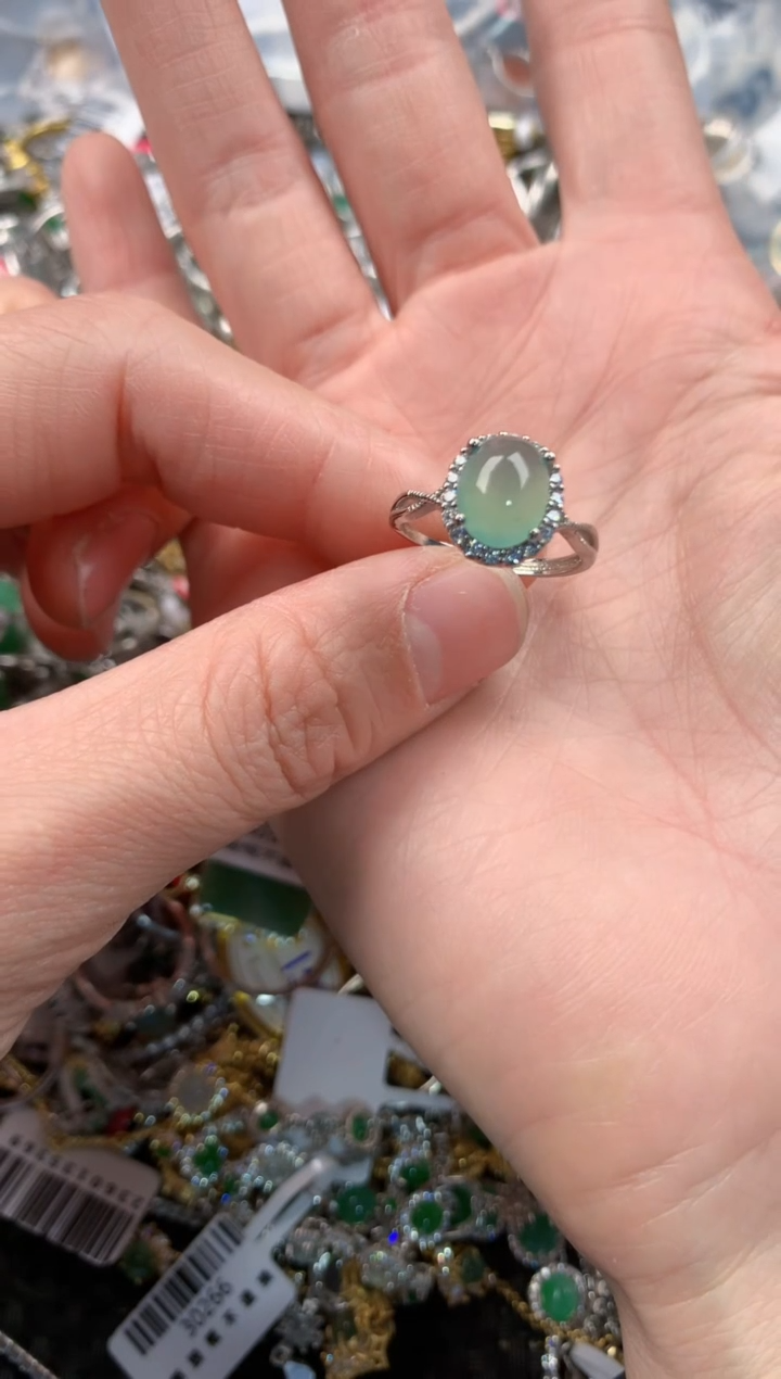 银S925镶嵌戒指翡翠111         10