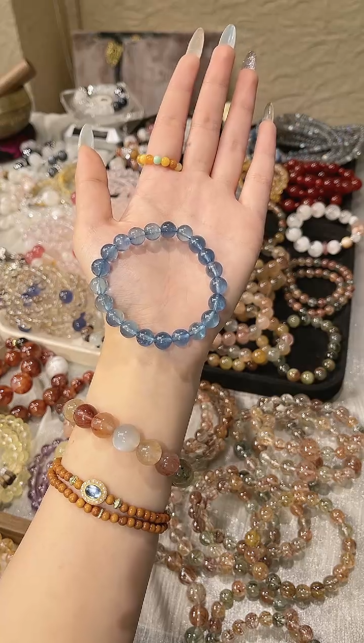 水晶摆件未镶嵌海蓝宝8m+孤品   仅此一条