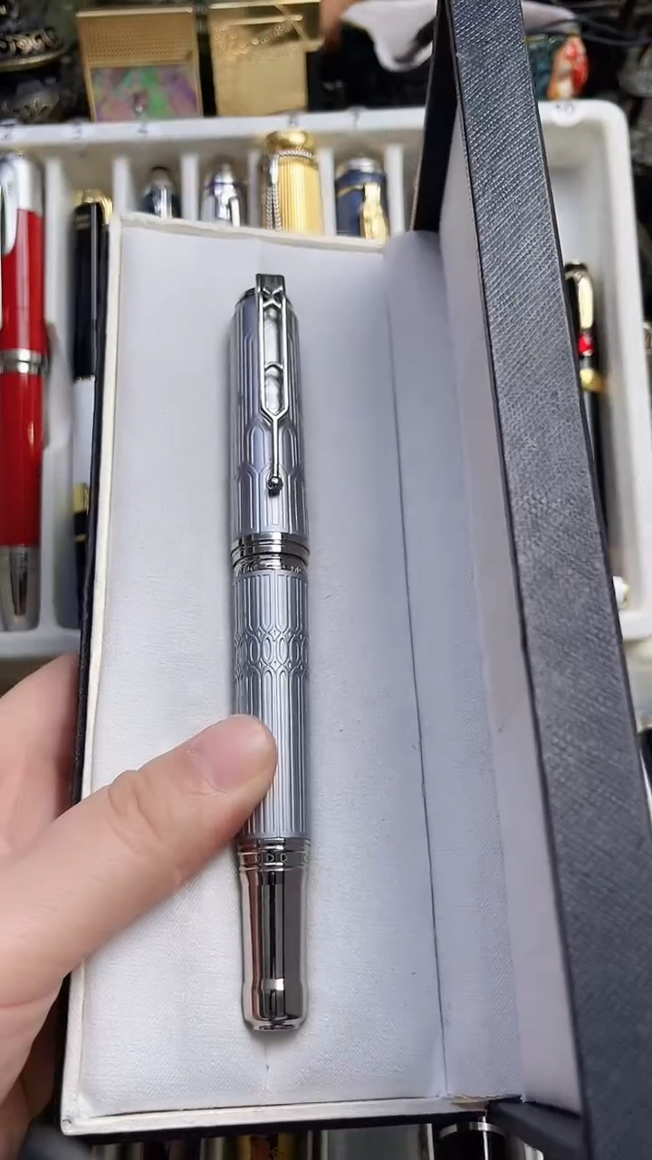 m'm'm'm'f'f'f'f'f钢笔